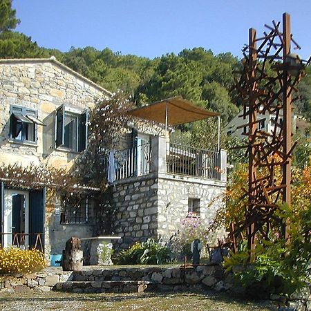 Cottage La Casa Del Pittore Reggimonti 外观 照片
