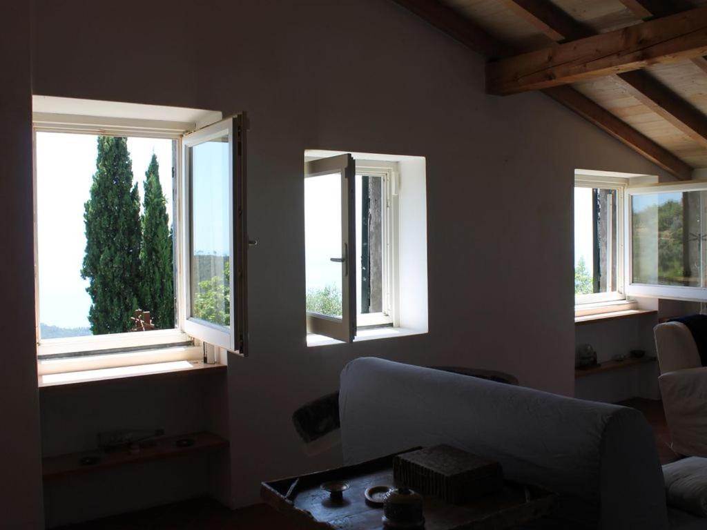 Cottage La Casa Del Pittore Reggimonti 外观 照片
