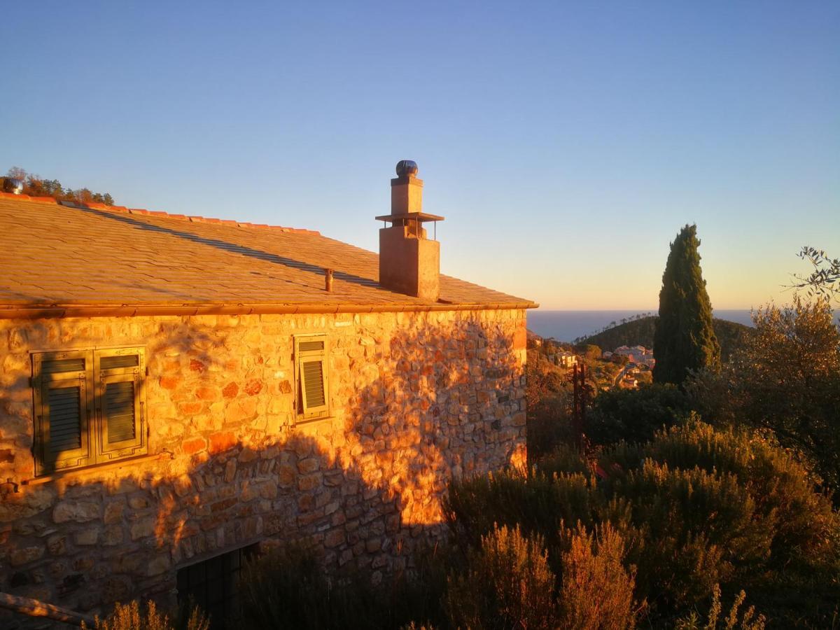 Cottage La Casa Del Pittore Reggimonti 外观 照片