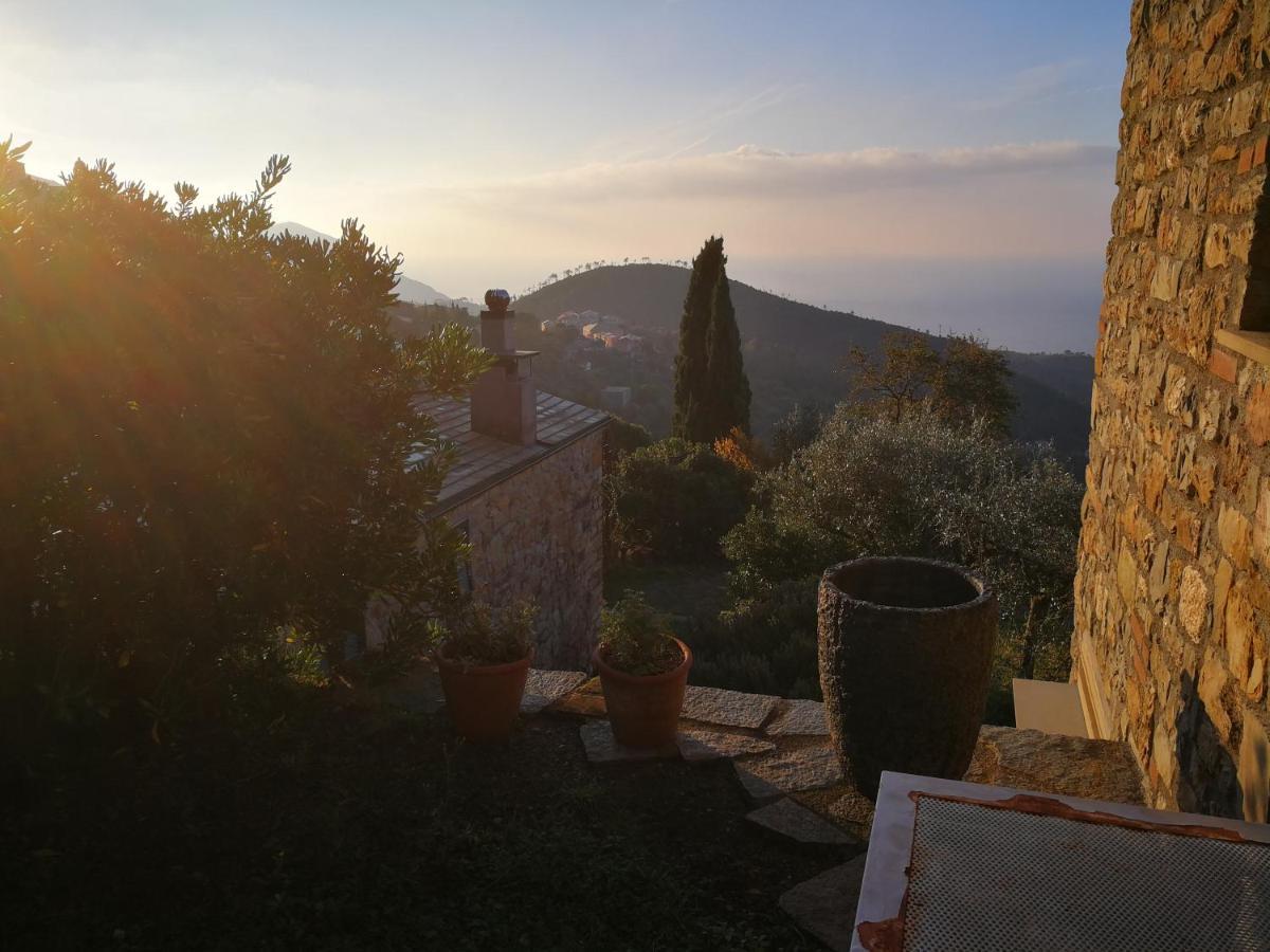 Cottage La Casa Del Pittore Reggimonti 外观 照片