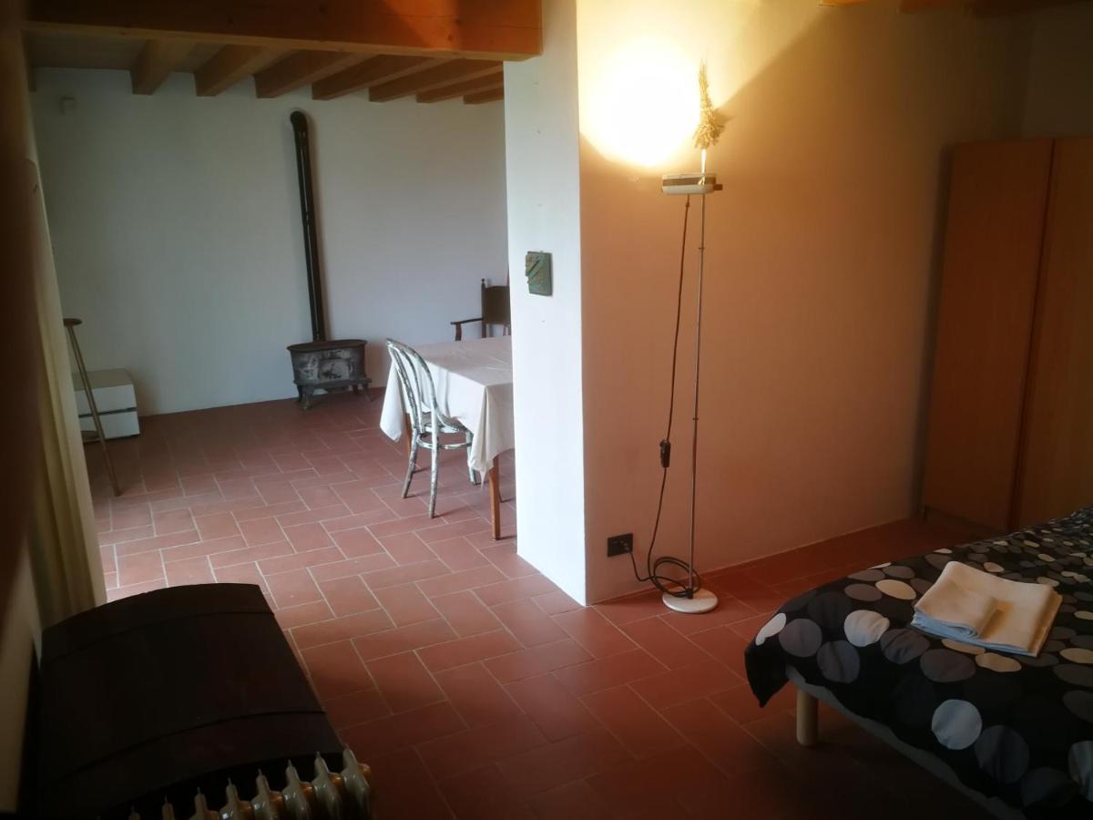 Cottage La Casa Del Pittore Reggimonti 外观 照片